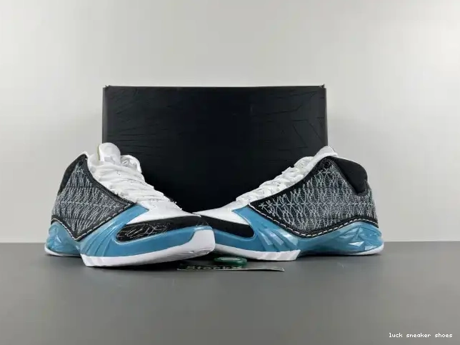 Reps LUCY UNC 318376-041 23 Jordan 0430